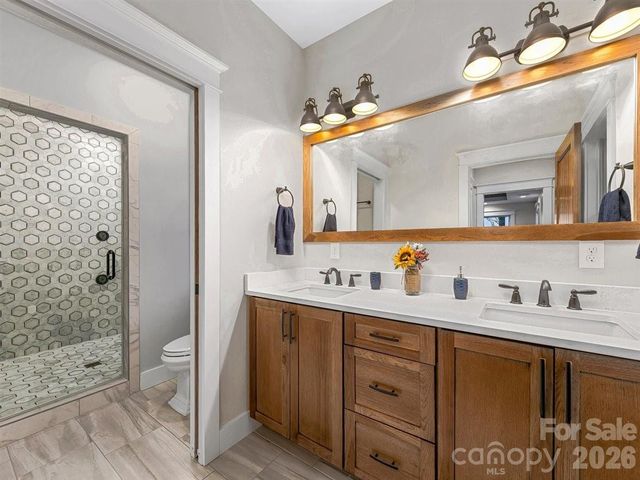 17 Denali Drive, Asheville, NC 28806