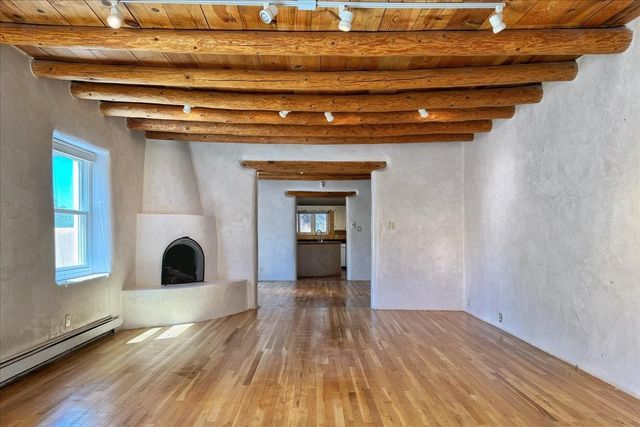 951 Camino Santander, Santa Fe, NM 87505