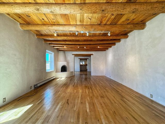 951 Camino Santander, Santa Fe, NM 87505