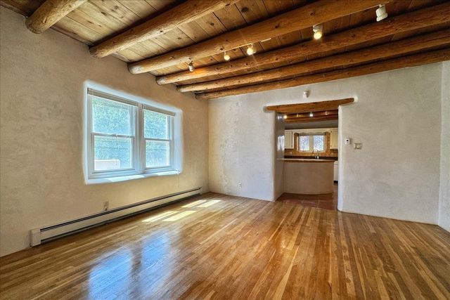 951 Camino Santander, Santa Fe, NM 87505