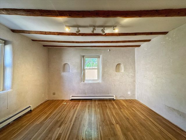 951 Camino Santander, Santa Fe, NM 87505