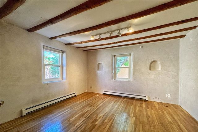 951 Camino Santander, Santa Fe, NM 87505