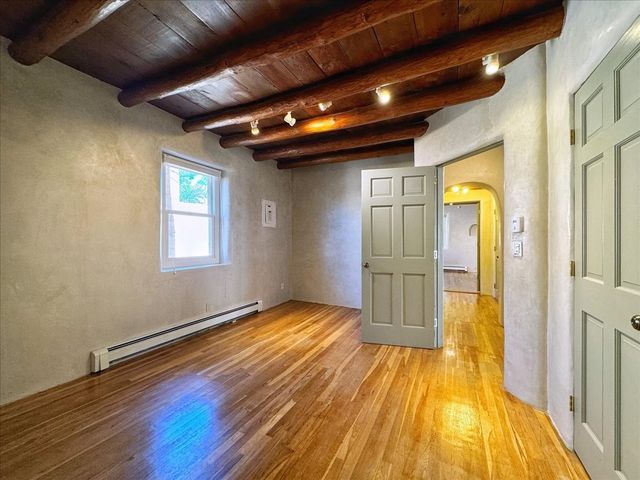 951 Camino Santander, Santa Fe, NM 87505