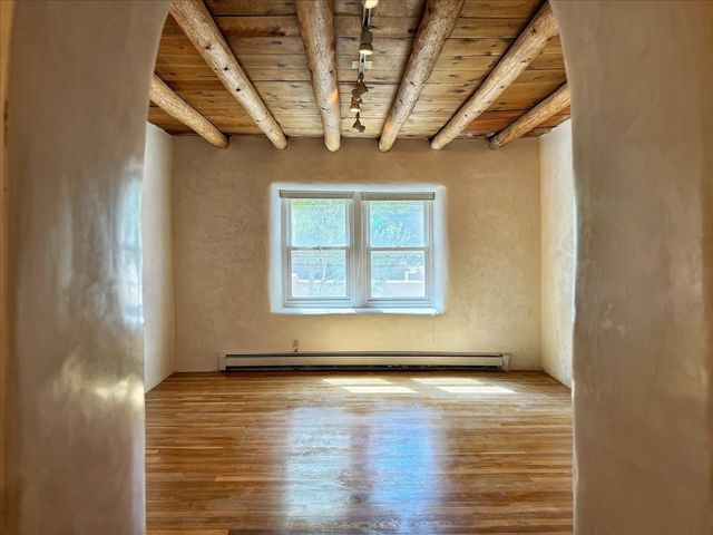 951 Camino Santander, Santa Fe, NM 87505