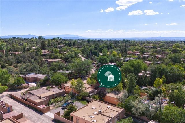 951 Camino Santander, Santa Fe, NM 87505