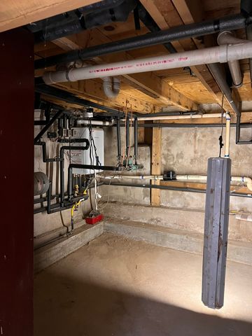 951 Camino Santander, Santa Fe, NM 87505