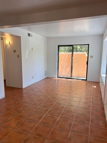 951 Camino Santander, Santa Fe, NM 87505