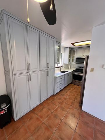 951 Camino Santander, Santa Fe, NM 87505