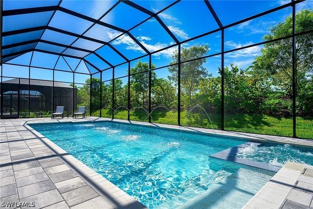 14232 Laguna Springs LN, Naples, FL 34114