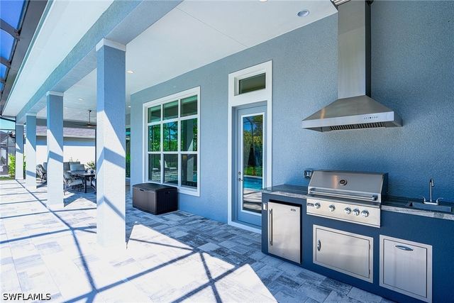 14232 Laguna Springs LN, Naples, FL 34114