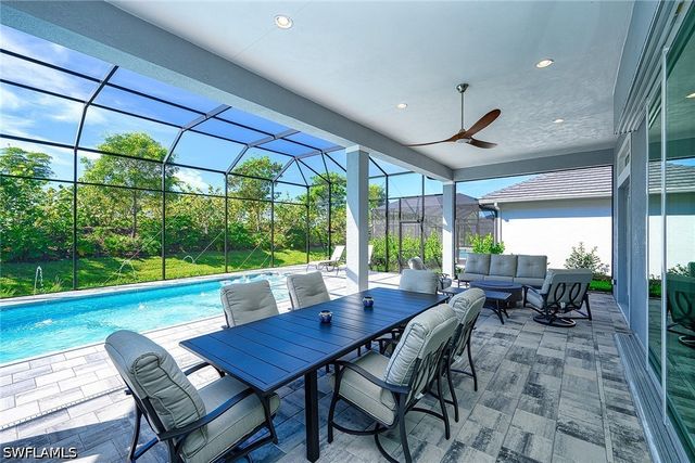 14232 Laguna Springs LN, Naples, FL 34114