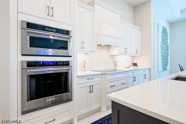 14232 Laguna Springs LN, Naples, FL 34114