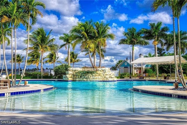 14232 Laguna Springs LN, Naples, FL 34114