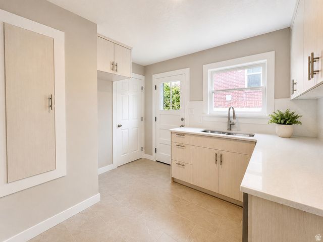3085 QUINCY AVE, Ogden, UT 84403