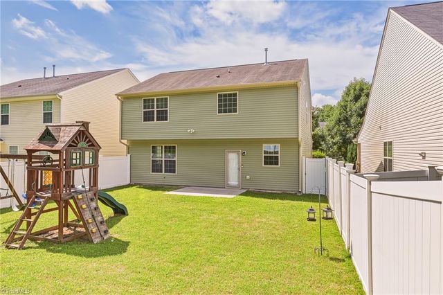 3833 Crestwell Cove Court, Winston-salem, NC 27103