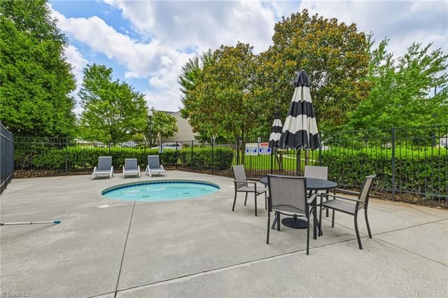 3833 Crestwell Cove Court, Winston-salem, NC 27103