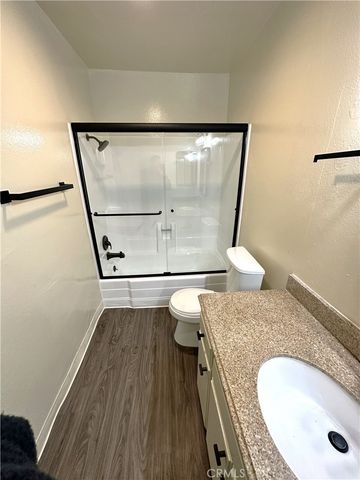 18225 Kingsdale Avenue 103, Redondo Beach, CA 90278