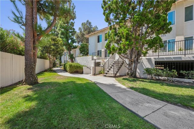 18225 Kingsdale Avenue 103, Redondo Beach, CA 90278