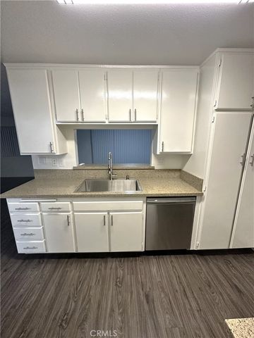18225 Kingsdale Avenue 103, Redondo Beach, CA 90278