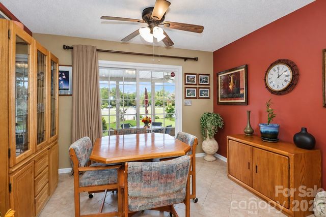2174 Wexford Way, Statesville, NC 28625