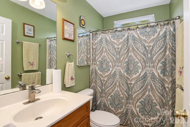 2174 Wexford Way, Statesville, NC 28625