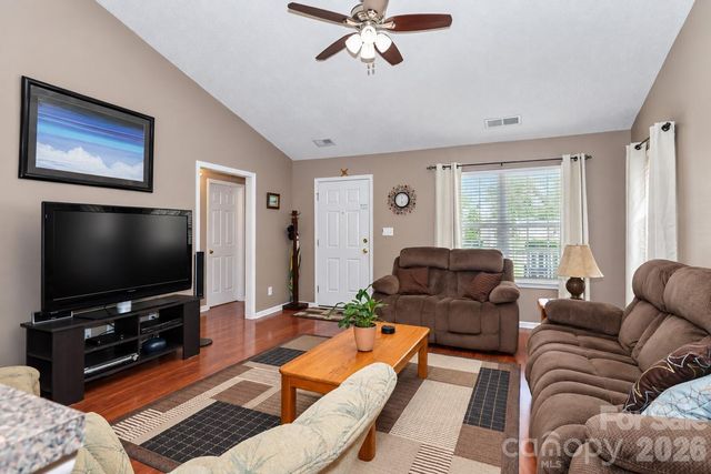 2174 Wexford Way, Statesville, NC 28625