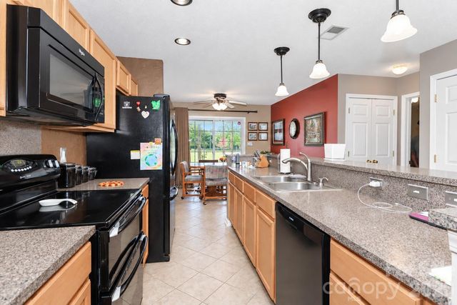 2174 Wexford Way, Statesville, NC 28625