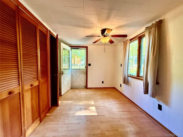 148 Lakeview Drive Road, Highland Lake, NY 12743