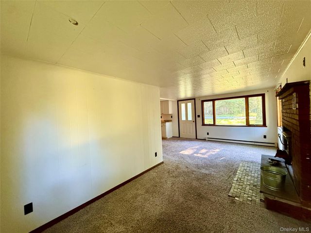 148 Lakeview Drive Road, Highland Lake, NY 12743
