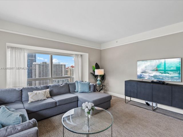 1435 Brickell Ave 3212, Miami, FL 33131
