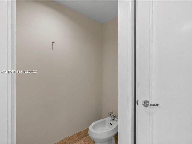 1435 Brickell Ave 3212, Miami, FL 33131