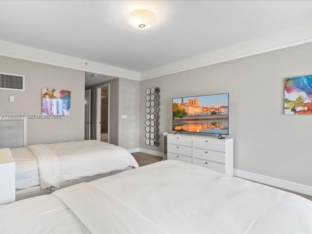 1435 Brickell Ave 3212, Miami, FL 33131