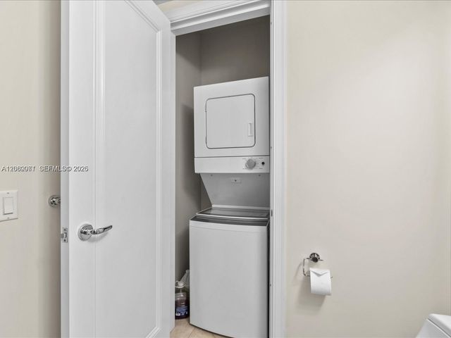 1435 Brickell Ave 3212, Miami, FL 33131
