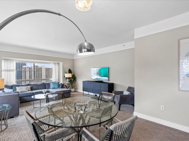 1435 Brickell Ave 3212, Miami, FL 33131
