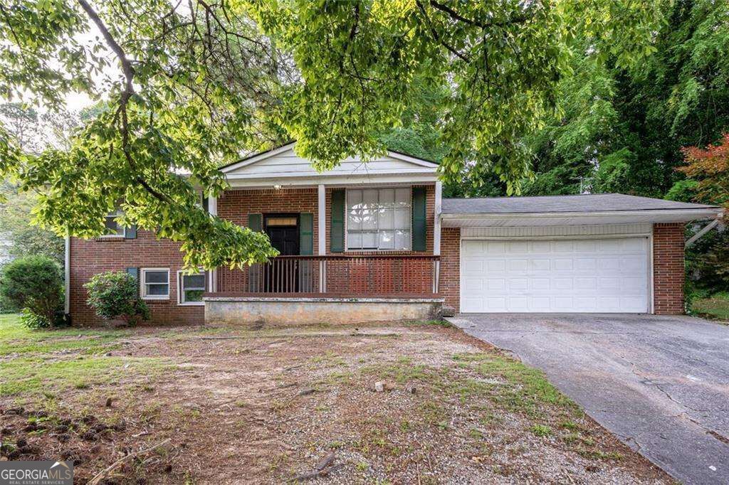 367 Camelot Parkway, Jonesboro, GA 30236 — exterior