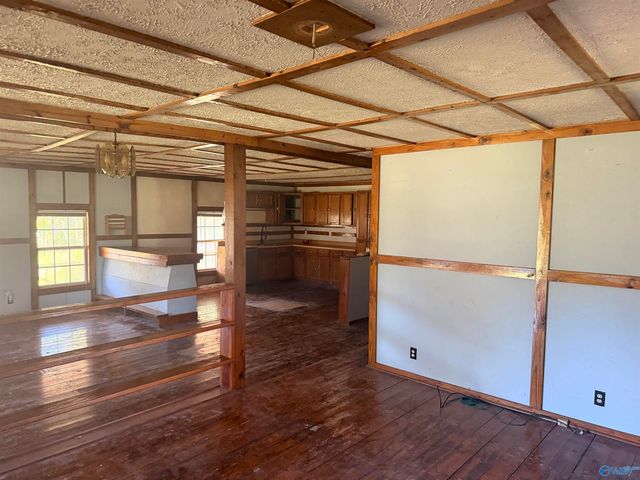 13952 Robinson Lane, Elkmont, AL 35620