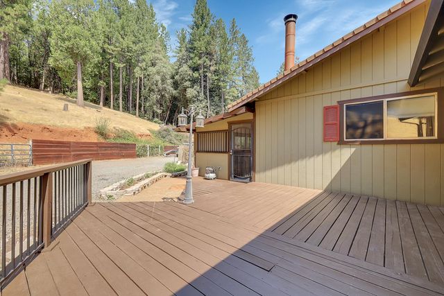 16850 Sesame St, Brownsville, CA 95919