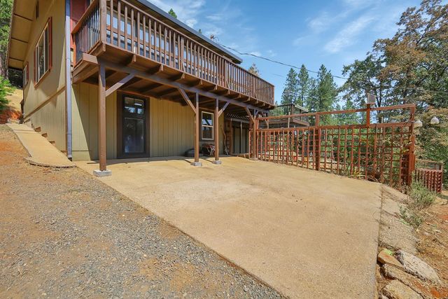 16850 Sesame St, Brownsville, CA 95919