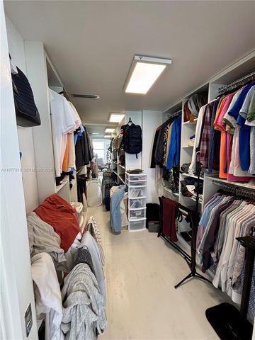 6039 Collins Ave 615-617, Miami Beach, FL 33140