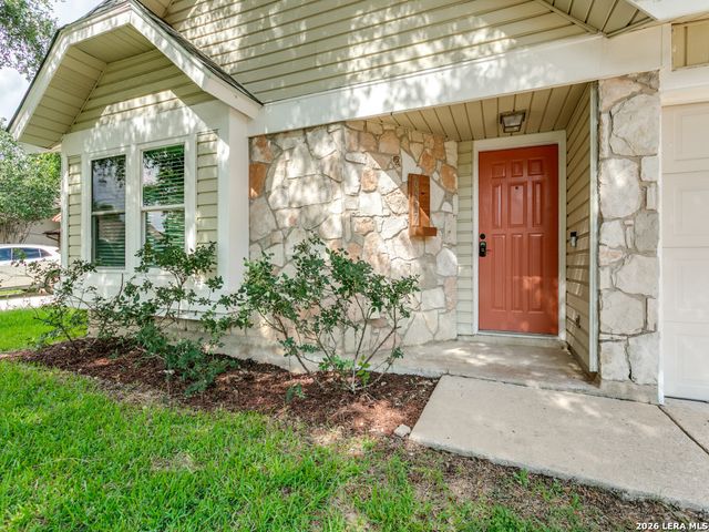 6827 COUNTRY HL, San Antonio, TX 78240