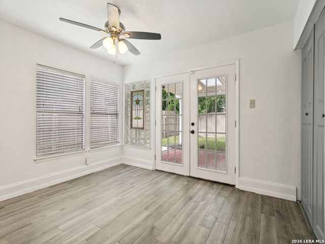 6827 COUNTRY HL, San Antonio, TX 78240