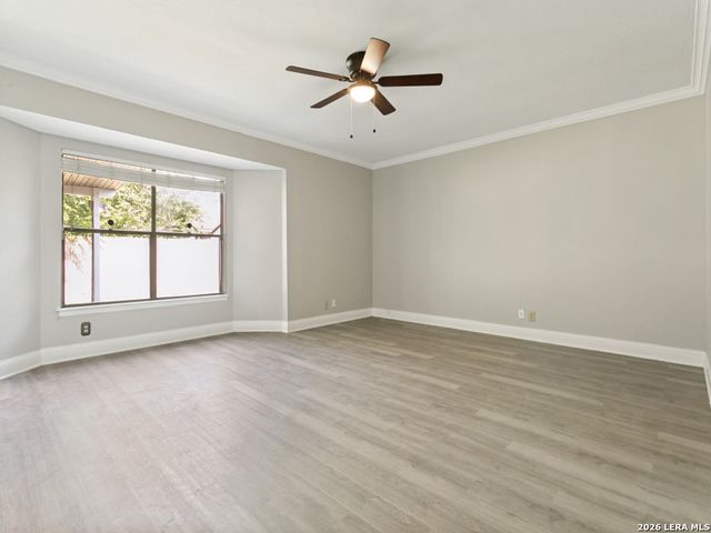 6827 COUNTRY HL, San Antonio, TX 78240
