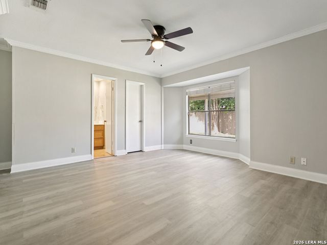 6827 COUNTRY HL, San Antonio, TX 78240