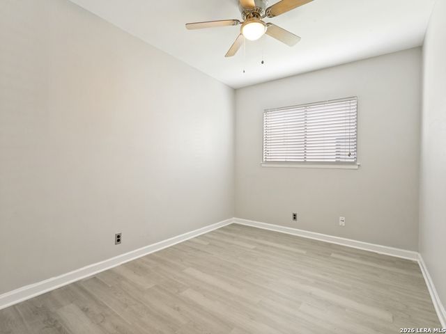 6827 COUNTRY HL, San Antonio, TX 78240