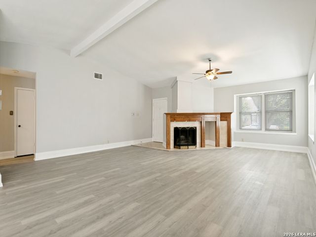 6827 COUNTRY HL, San Antonio, TX 78240