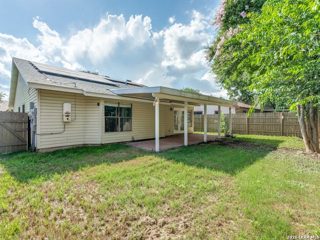 6827 COUNTRY HL, San Antonio, TX 78240