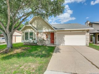 6827 COUNTRY HL, San Antonio, TX 78240