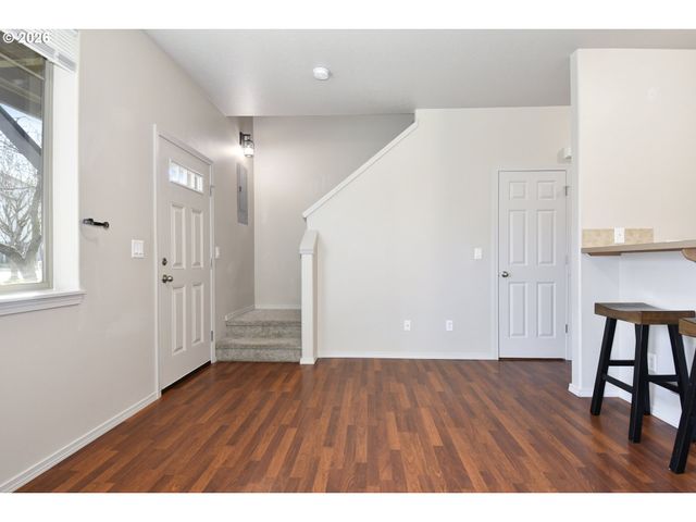 38545 CASCADIA VILLAGE Dr, Sandy, OR 97055