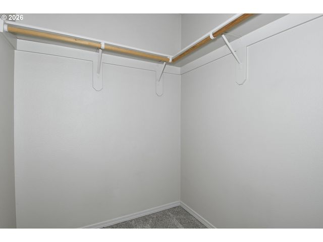 38545 CASCADIA VILLAGE Dr, Sandy, OR 97055