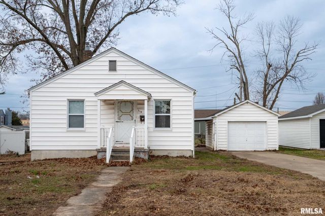 318 3RD Street, Marion, IL 62959